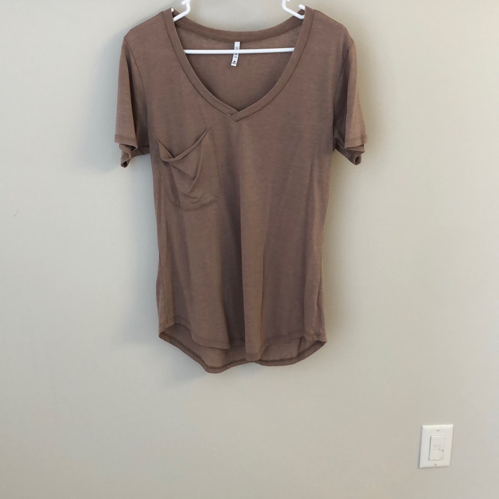 Z Supply Brown Pocket Tee, Size Medium, EUC.